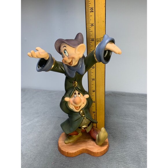Dancing Partners Dopey & Sneezy Disney Classics Collection Figurine - Picture 6 of 9